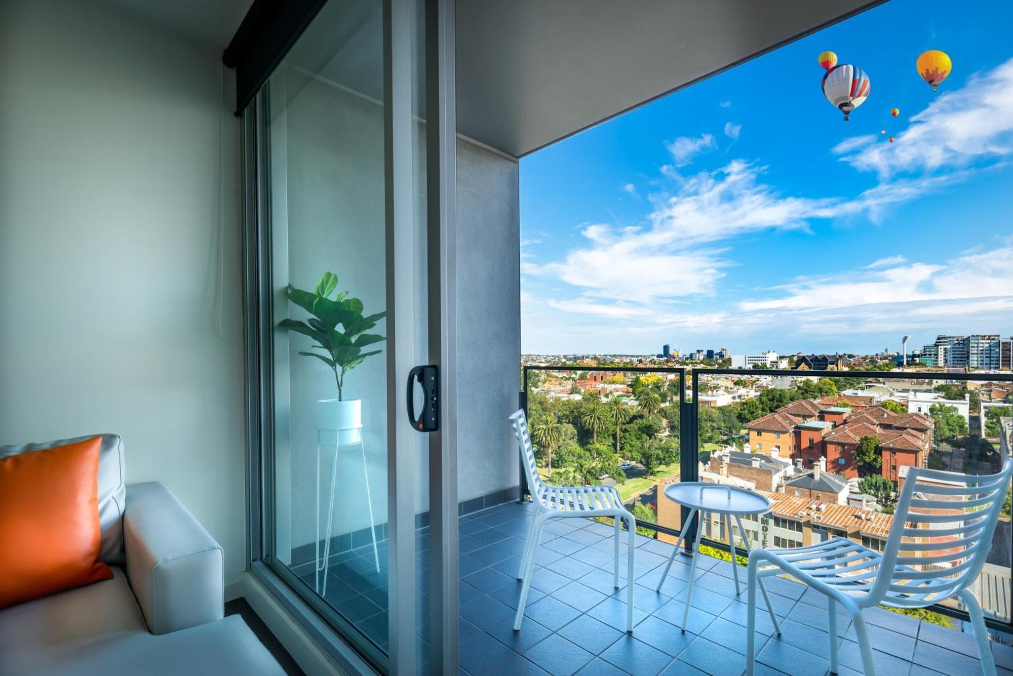 Adele Apartment Hotel East Melburne Exterior foto